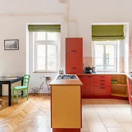 Quiet At Synagogue *