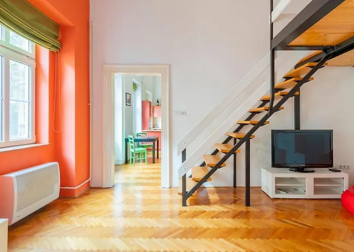 Quiet At Synagogue *