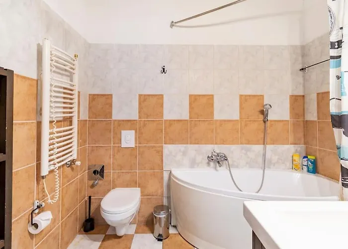 Quiet At Synagogue Apartament *