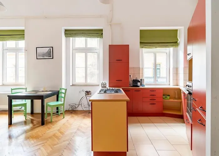 Quiet At Synagogue *