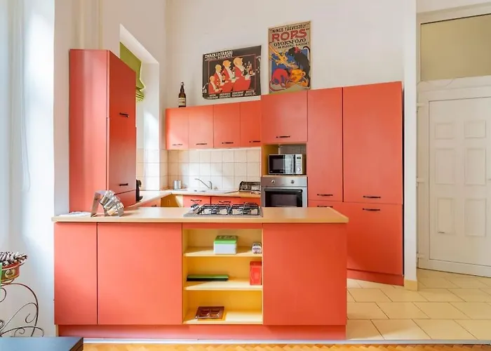 Quiet At Synagogue *