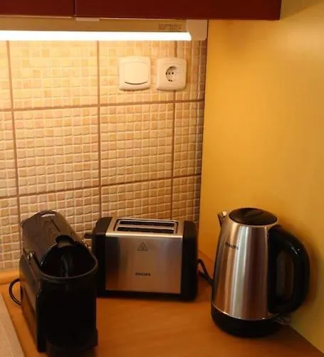 Quiet At Synagogue Apartament Budapesta