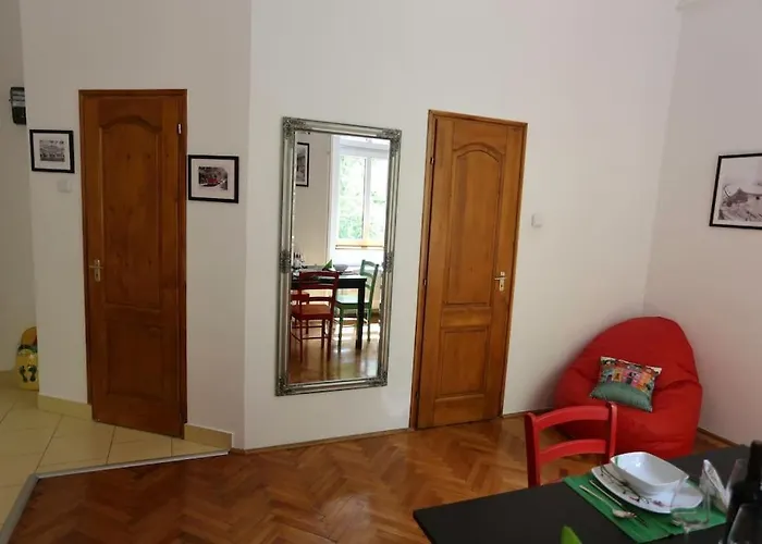 Quiet At Synagogue Apartament *