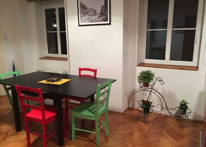 Quiet At Synagogue Appartement Budapest