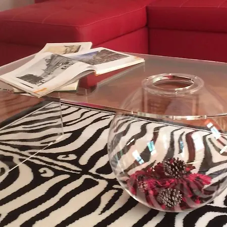 Quiet At Synagogue Appartement