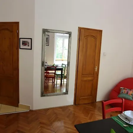 Quiet At Synagogue Appartement *